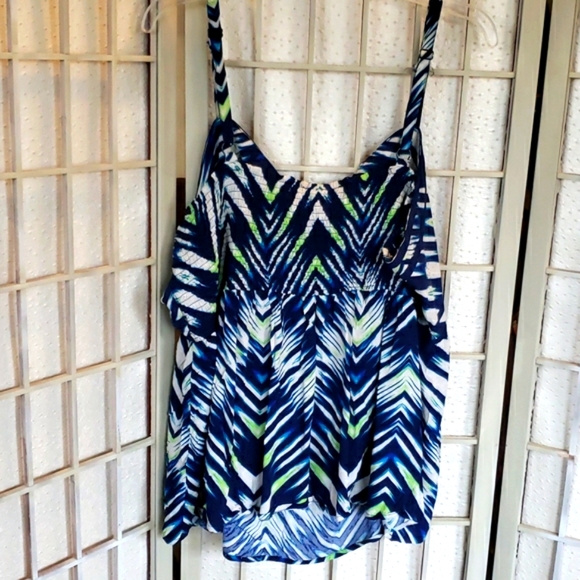 Torrid shoulder strap smoked blue and green smoked top 4 - Picture 3 of 5